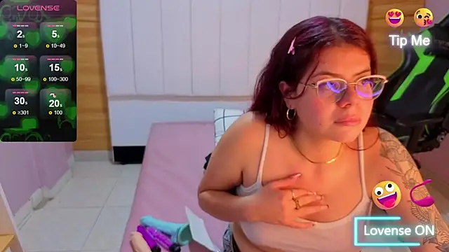 draviana_a_'s cam snapshot