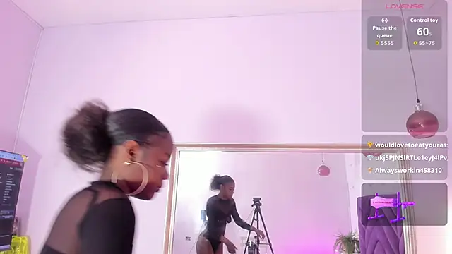 Maddyjohnsonn's cam snapshot