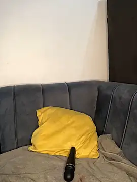 Nicole_Liam_'s cam snapshot