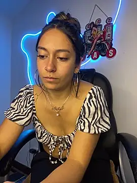 Alaska_euphoria's cam snapshot