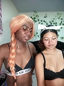 SamyAndLehyla's cam snapshot