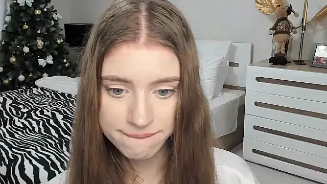 Erica_Kiss's cam snapshot