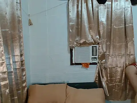 Sabrinasluttyasian live sex cam