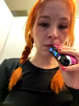 _Little_Ginger live sex cam