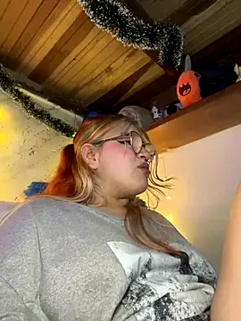 Sophia_Weest99's cam snapshot