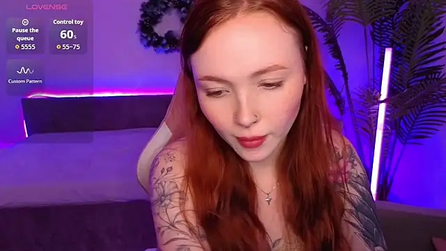 Maya_Light's cam snapshot