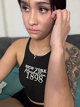 Isabella-Teen's cam snapshot