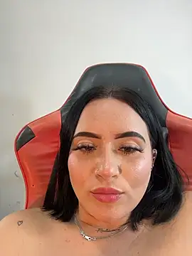 emily_acorn's cam snapshot