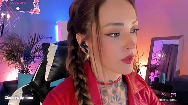 Megan_inked's cam snapshot