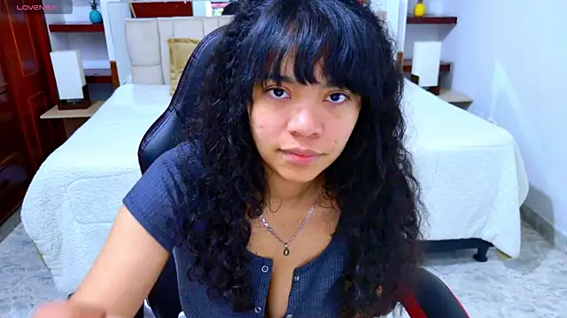 laureentt_'s cam snapshot