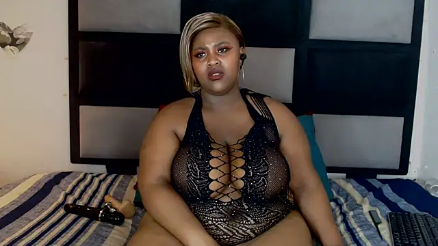 Freaky-boobs's cam snapshot