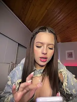 Sofia18_pinkk live sex cam