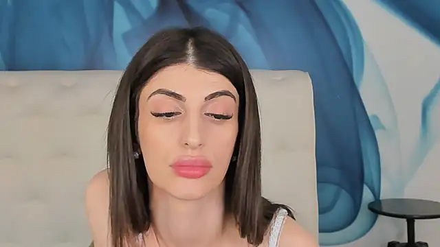 SkinnyDolly's cam snapshot