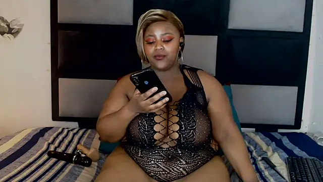 Freaky-boobs's cam snapshot