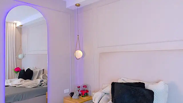 OlayaCooper live sex cam