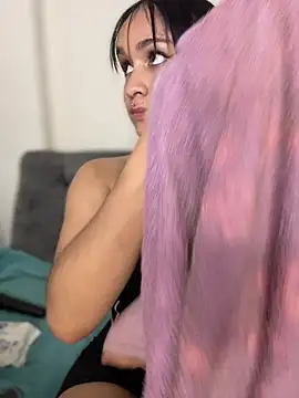 Isabella-Teen's cam snapshot