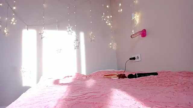 ninamini's cam snapshot