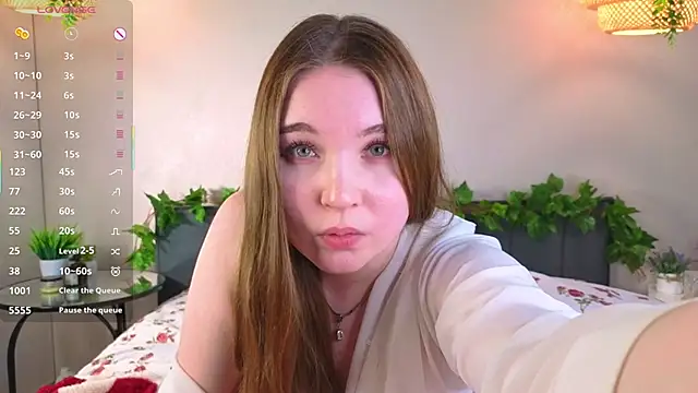 ConstanceHelms live sex cam