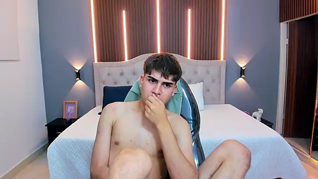 Tommy18__ live sex cam