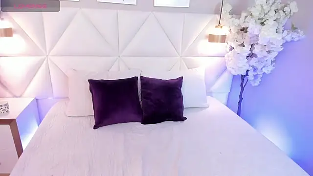 Adara__carter_'s cam snapshot