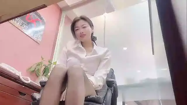 Maneki-nekoo live sex cam