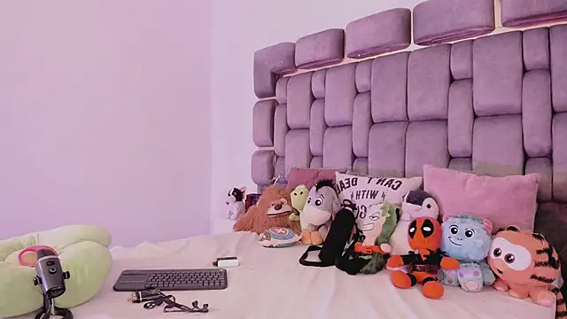 Camila_Matinez_'s cam snapshot