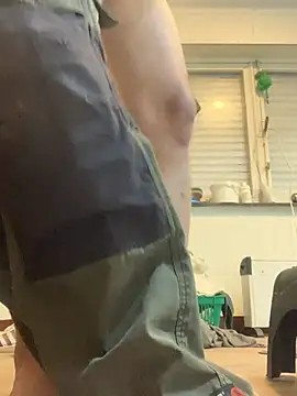 Bigtoyaddict live sex cam