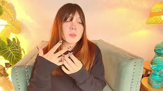 Fluffy_Bubble21's cam snapshot