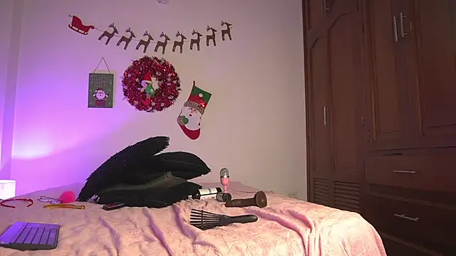 noah_0814's cam snapshot