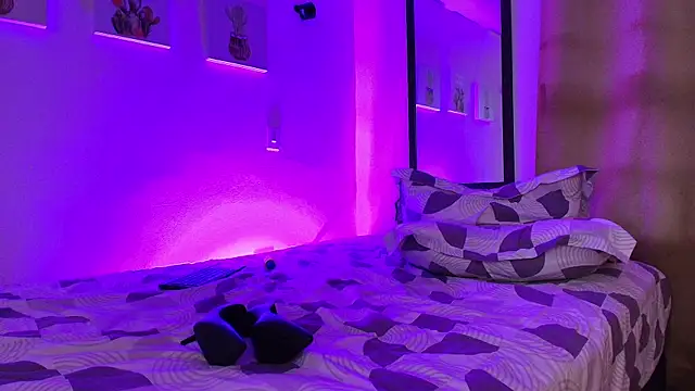 Natalie_Heather's cam snapshot