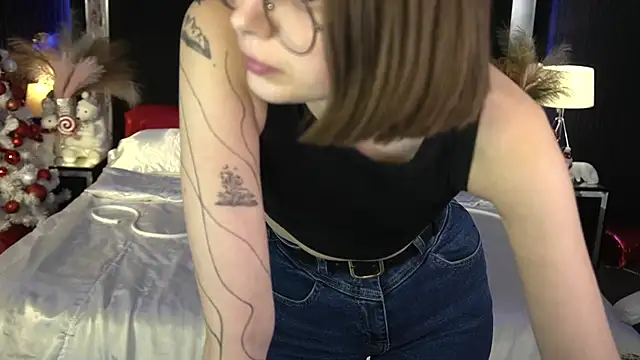 CharlyWines's cam snapshot