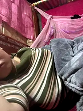 Thanhhuyen001's cam snapshot