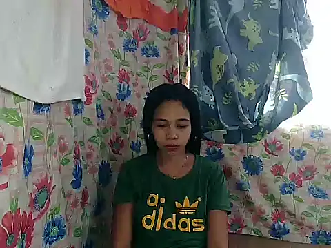 PinaySkinnyGirl's cam snapshot