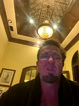 sluttydylan live sex cam