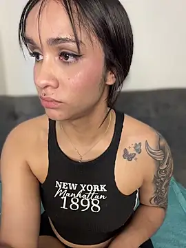 Isabella-Teen's cam snapshot