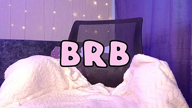 Emily__Mooree's cam snapshot