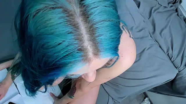 JuliaBusty's cam snapshot