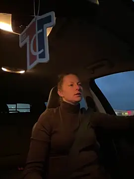 Girlnina-1995's cam snapshot