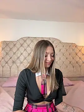 Victoria_Adams14's cam snapshot