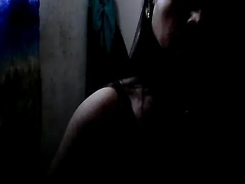 yoursPinayMama1682's cam snapshot