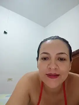 LindaSalo33's cam snapshot