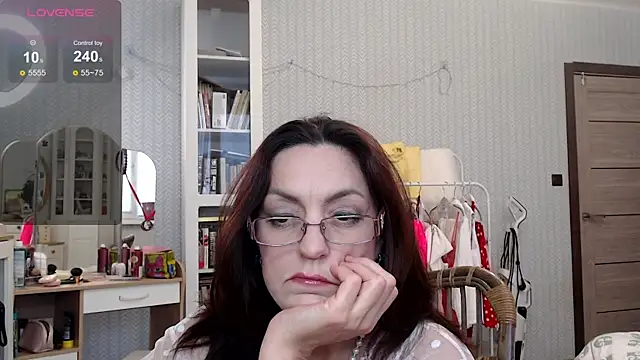 Vivian_Violet_'s cam snapshot