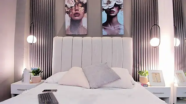 GiannaColling1's cam snapshot