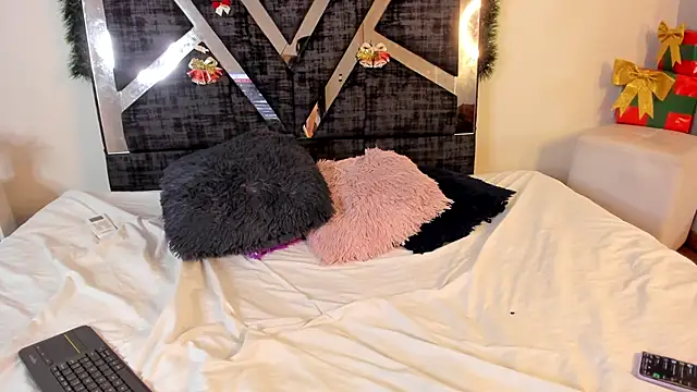 Briana_Goldd's cam snapshot