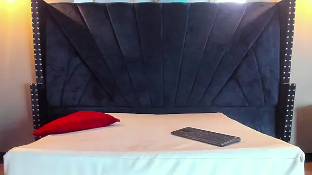 Amellia_brown2 live sex cam