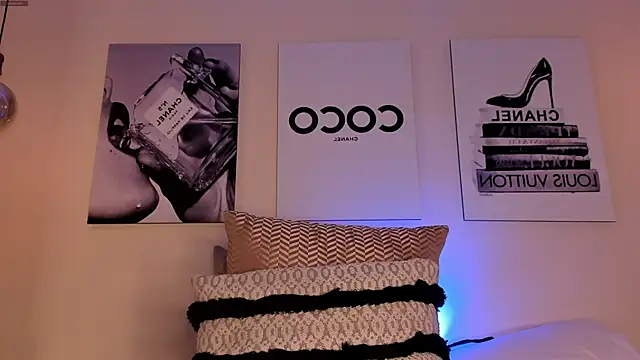 Blue_Angell's cam snapshot