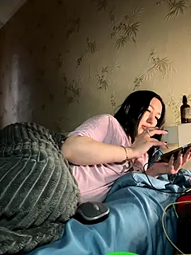 Naughtbaby_2025's cam snapshot