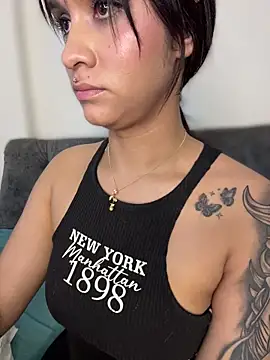 Isabella-Teen's cam snapshot