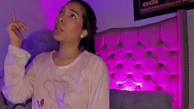 KarolRojas_22's cam snapshot