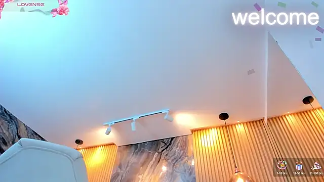 ella_harper's cam snapshot